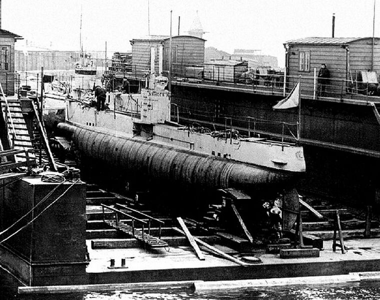 File:Подводная лодка Минога 5.jpg