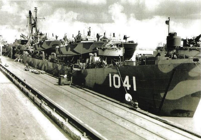 File:PT-626, PT-627, PT-628, PT-634.jpg