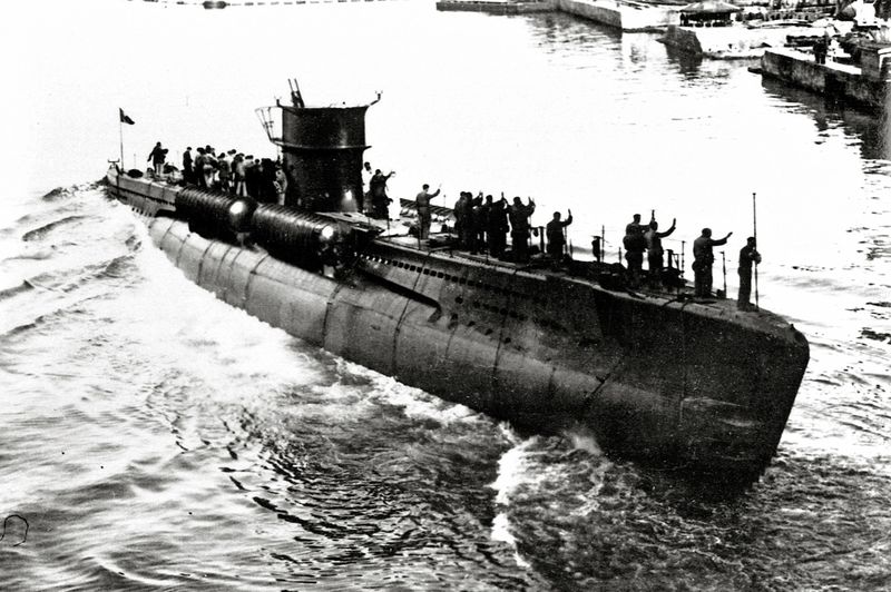 File:MURENA  11  4  1943.jpg