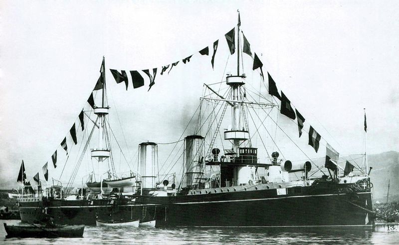 Datei:Piemonte Italian cruiser.jpg