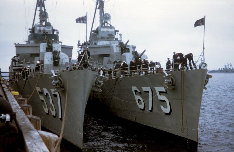 File:DD-675.jpg