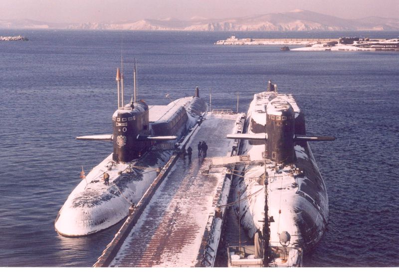 File:К-512 и К-180.jpg