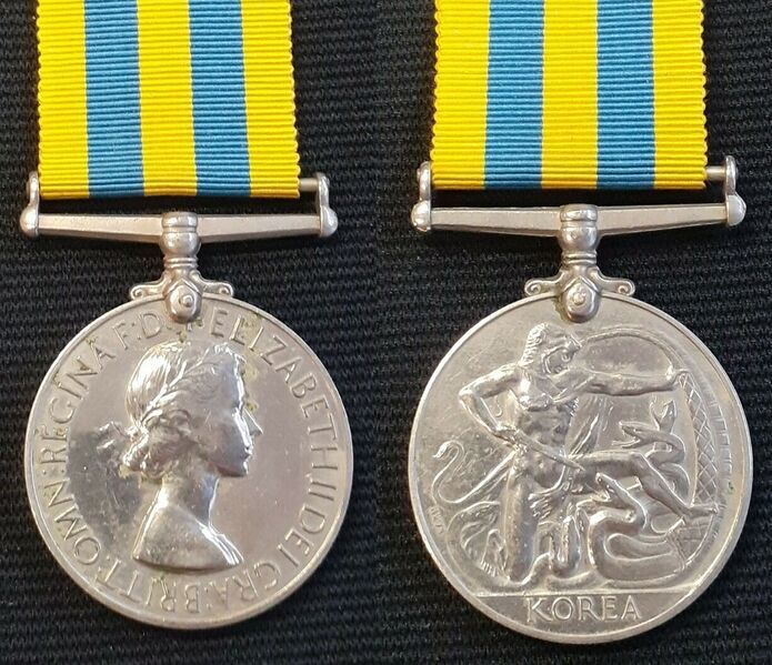 Plik:QUEENS KOREA MEDAL.jpg