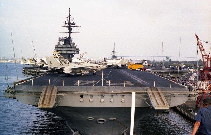 File:Ship CVA64 1978 SanDiego 026489.jpg