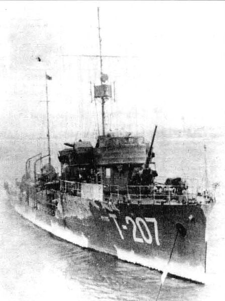 File:Т-207 Шпиль.jpg