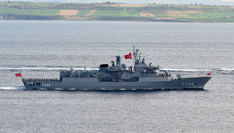 Plik:TCG Salihreis (F-246) (cropped).jpg