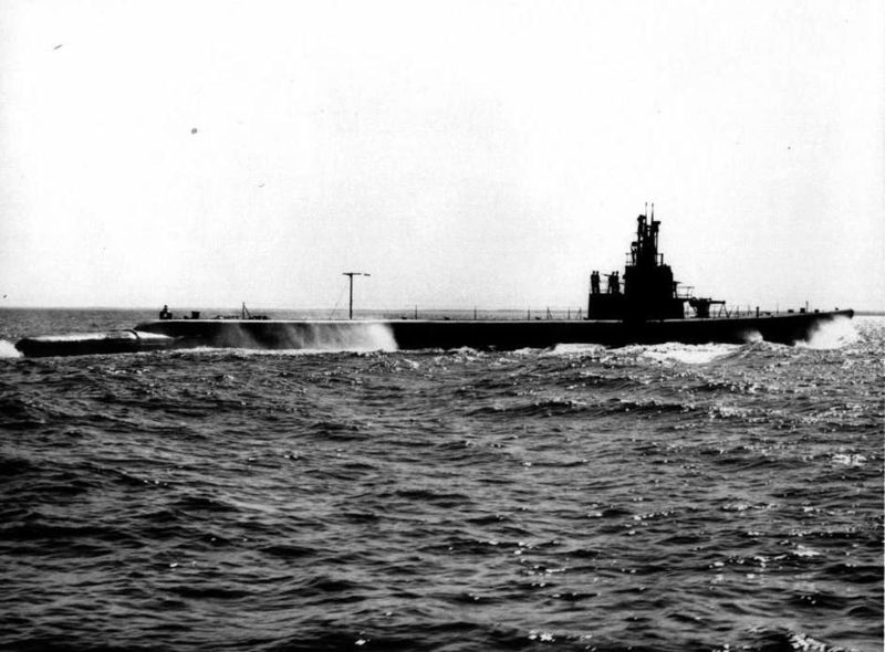 Arquivo:USS Rasher (SS-269).jpeg