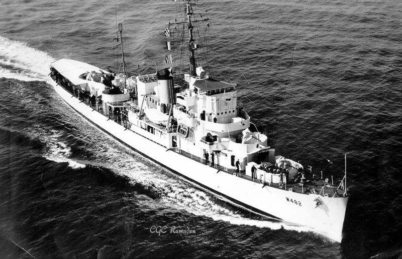 Datei:USS Ramsden (DE 382).jpg