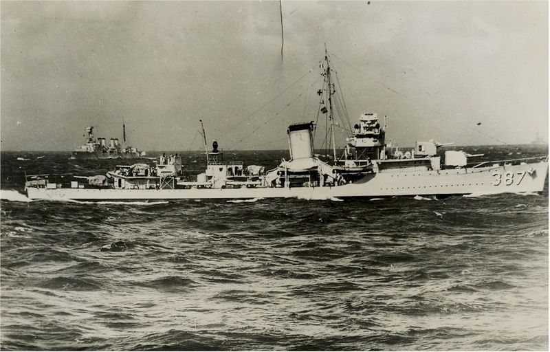 Plik:USS Blue Profile.jpg