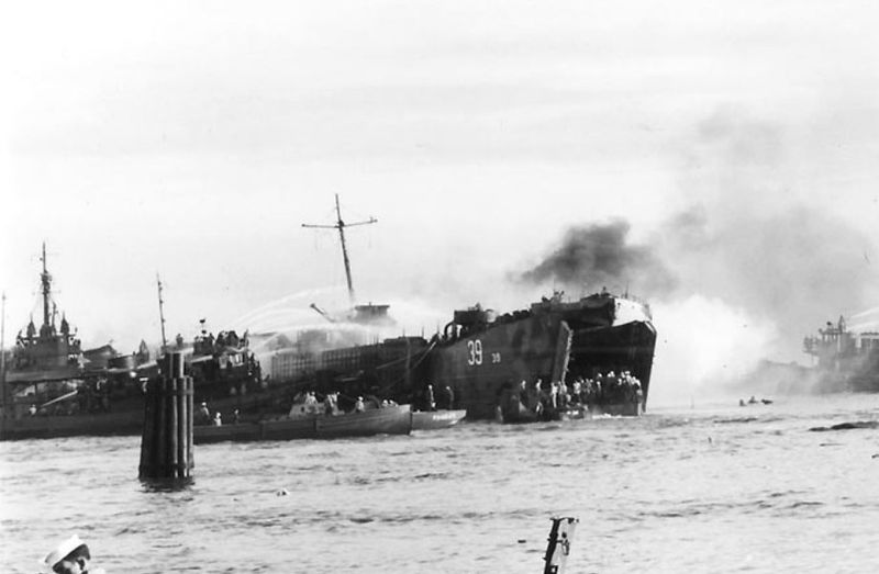 Datei:USS LST-39.jpg