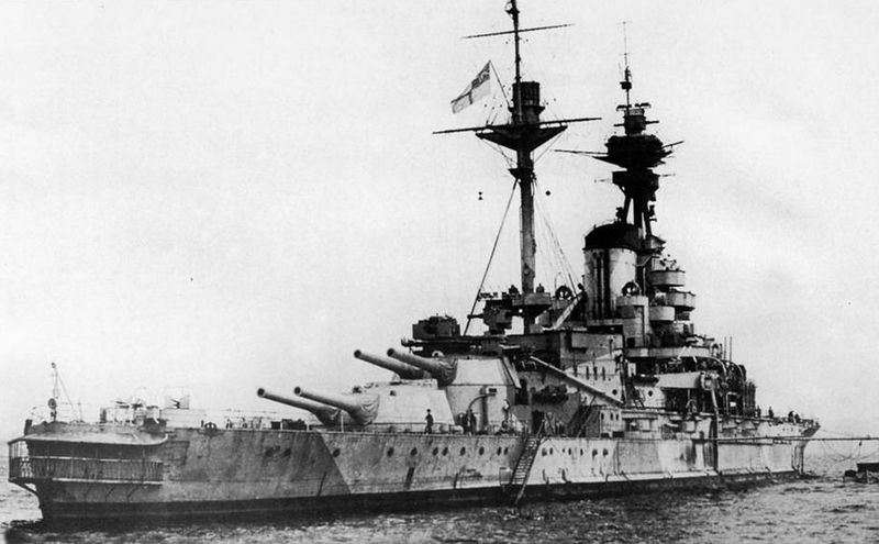 Plik:HMS Revenge (06) 1942.jpg