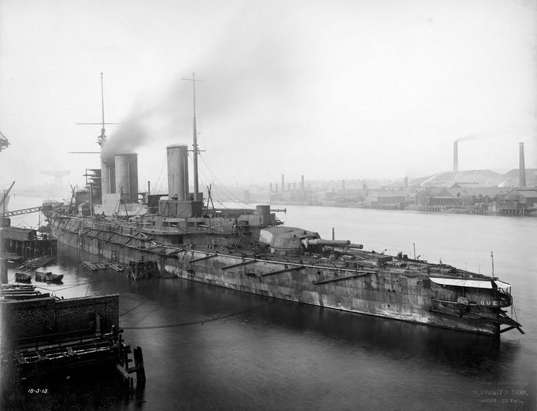 Arquivo:HMS Queen Mary12.jpg