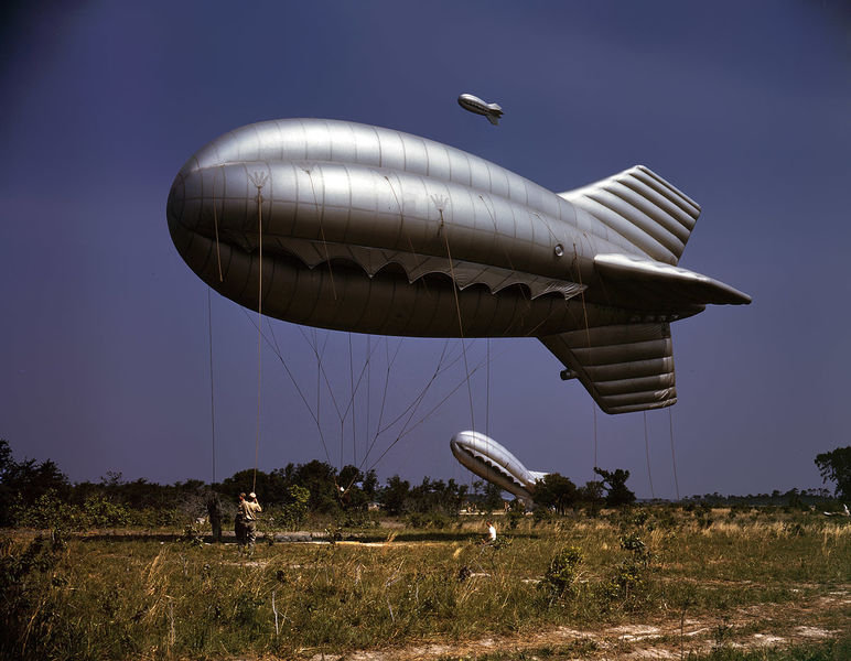 Plik:Barrage balloon fsac 1a35100.jpg