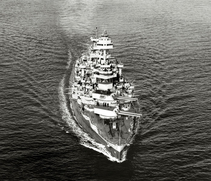Plik:USS Texas BB-35 1943 small.jpg