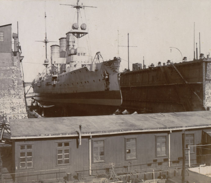 Plik:SMS Nürnberg Dock 2.jpg