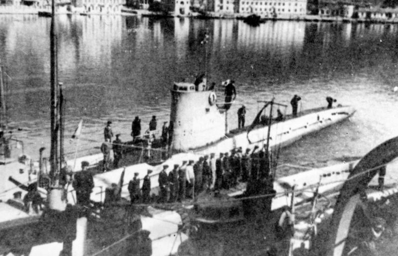 File:Подводная лодка «М-202».jpg
