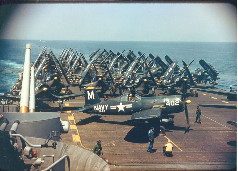 Arquivo:F4U4-hist3.jpeg