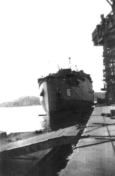 Arquivo:USS Cabildo 6.jpeg