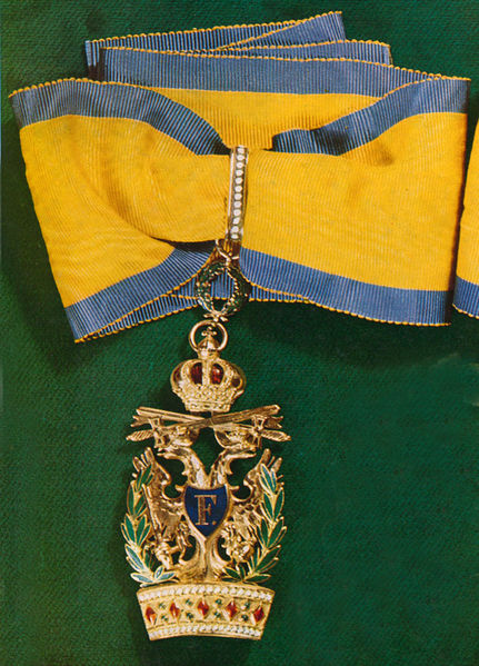 File:Ordens-der-Eisernen-Krone-2-klass-militaer-und-golden-schwerten.jpg