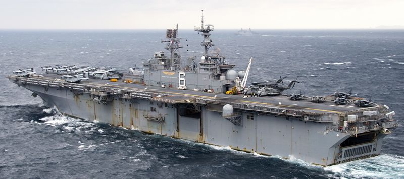 Plik:LHD-6-USS-Bonhomme-Richard-2017.jpg