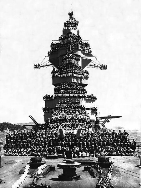 File:Algerie with crew Bregancon 1941.jpg