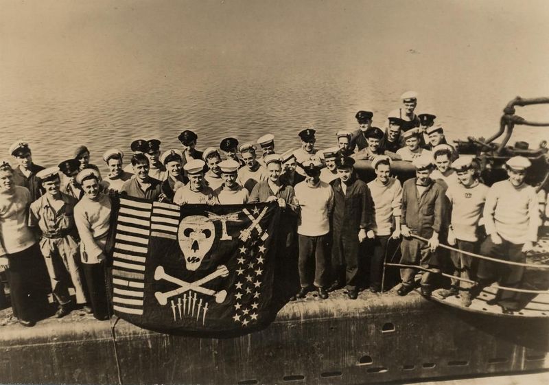 File:Команда HMS Safari.jpeg