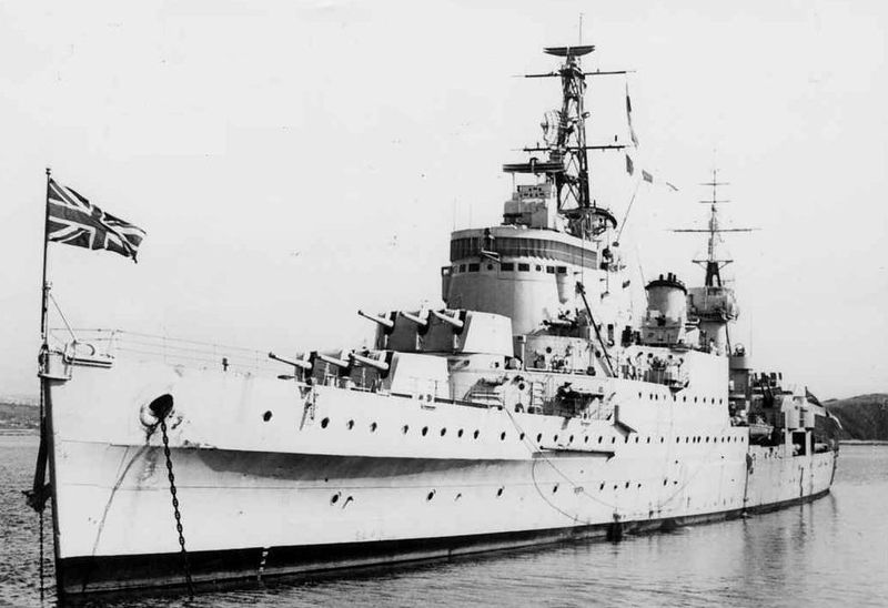 File:HMS Newcastle.jpg