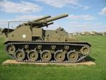 180px-M41_Side_view_of_a_US_M41_155_mm_Howitzer_Motor_Carriage.jpg