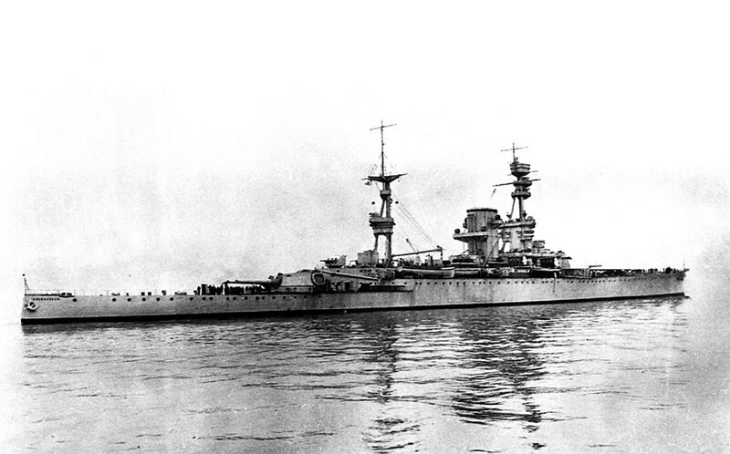 Datei:HMS Courageous 30.jpg