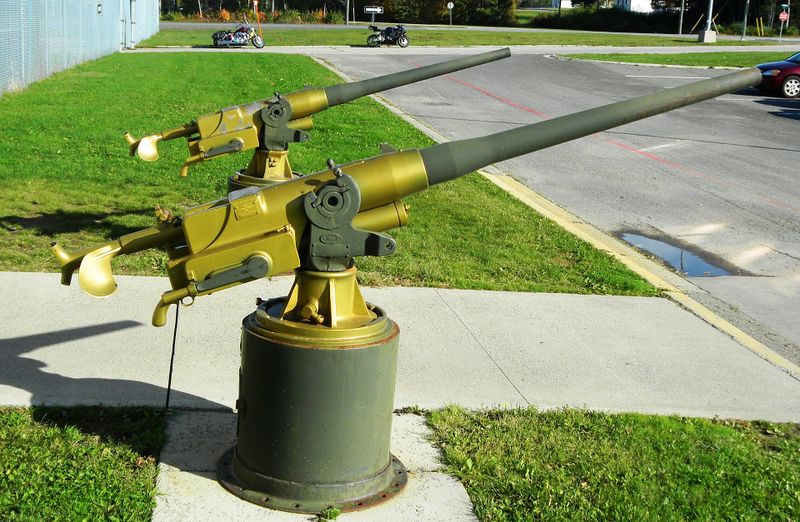 파일:Vickers47 Pic 01.jpg