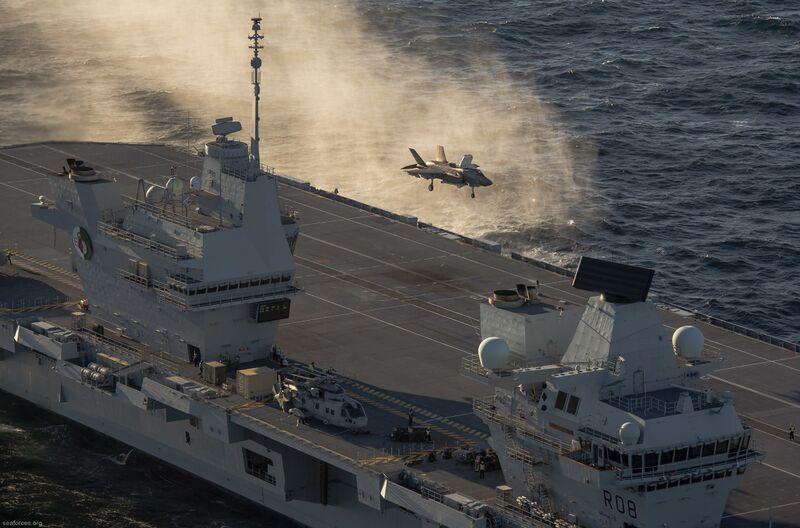 Datei:R08-HMS-Queen-Elizabeth-045.jpg