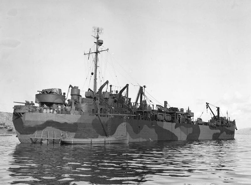 Datei:USS Varuna (AGP-5).jpg