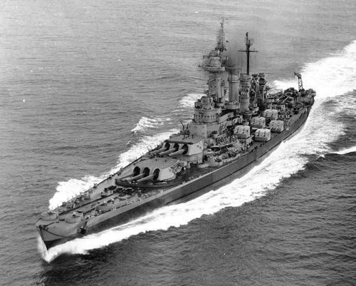 USS_Washington_(BB-56)_in_Puget_Sound,_10_September_1945.jpeg