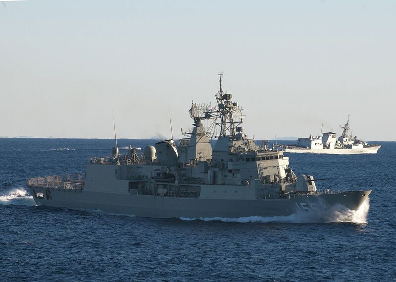 Plik:HMAS Ballarat July 2011.jpg