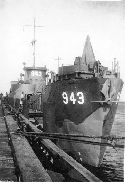File:USS LCI(L)-943.jpg