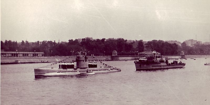 File:Подводная лодка «М-240».jpg