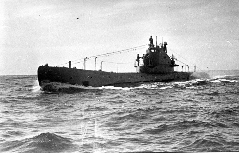 File:Подводная лодка «Щ-204».jpg