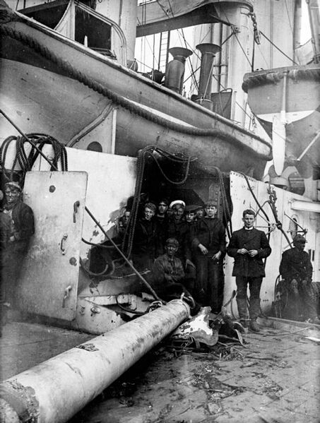 Datei:HMS Tiger 42.jpg