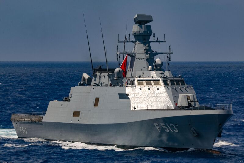Datei:TCG Burgazada (F-513).jpg