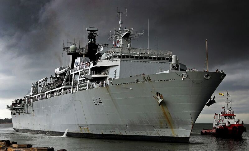 Plik:L14-HMS-Albion-015.jpg