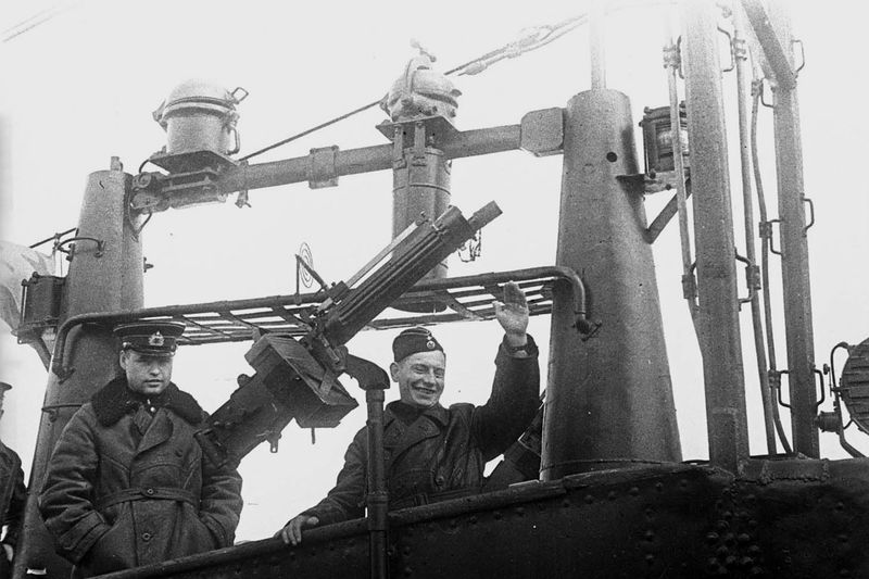 File:КомандирЩ404.jpg
