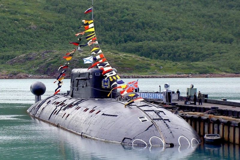 File:Б-336 Псков.jpg