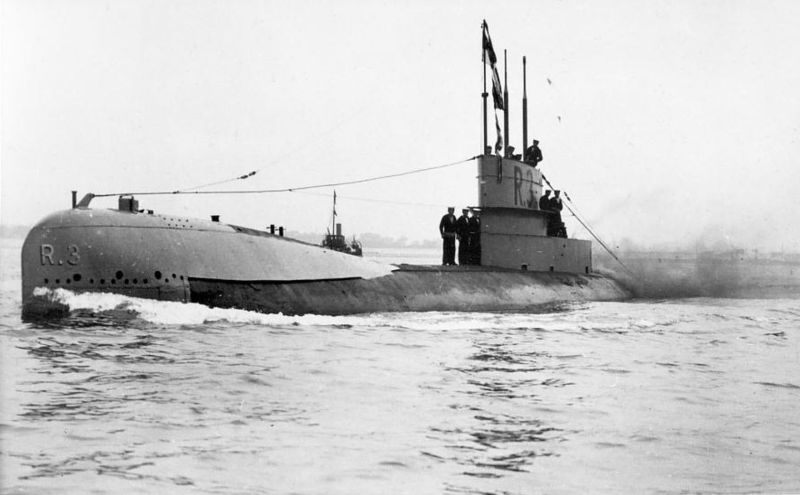 File:HMS R3.JPG