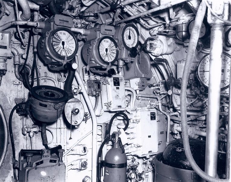 File:U190-Inside 05.jpg