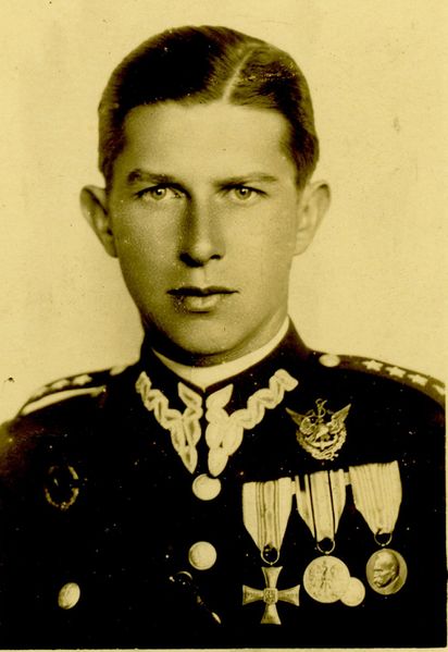 File:Antoni Janusz (1934).jpg