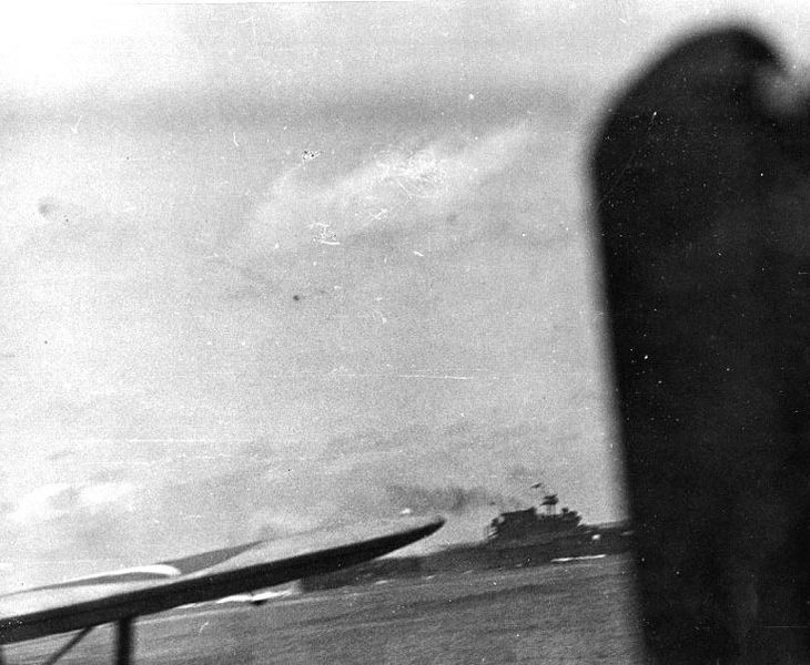 파일:Yorktown under attack.jpg