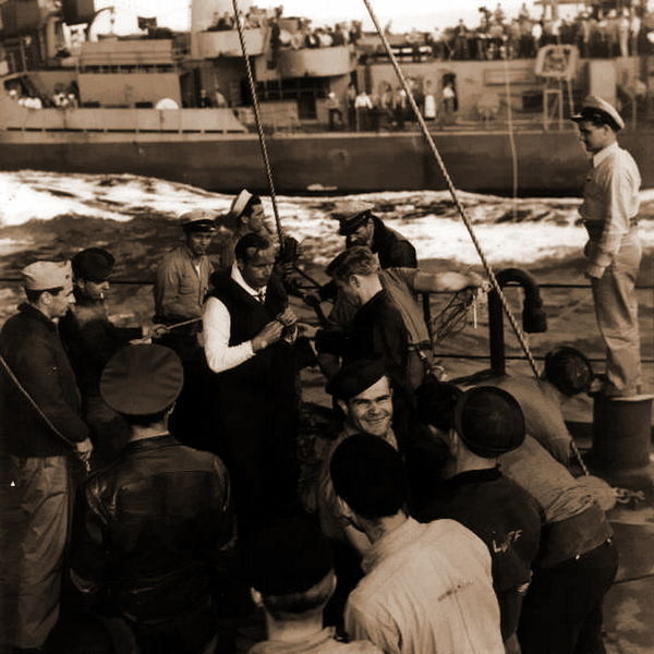 Plik:Henke on board.jpg