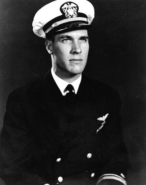 Plik:Thomas J Hudner 1950.jpg