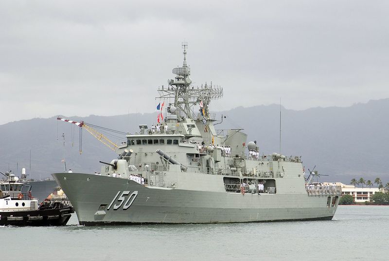 Arquivo:HMAS Anzac Frigate.jpeg