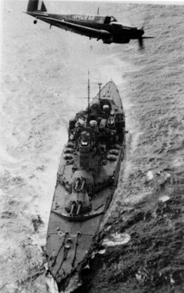 Datei:HMS Renown 21.jpg